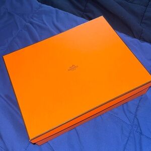 [EMPTY] Hermes box 11.5x9x3